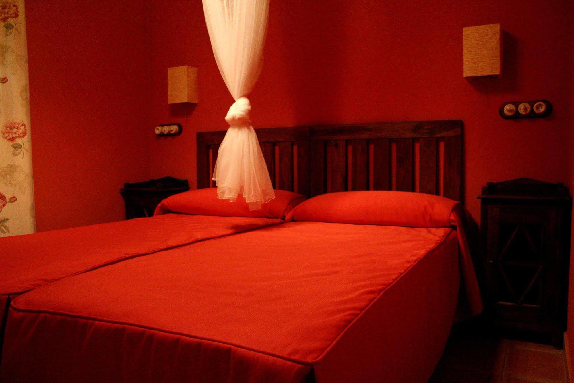 Pequeno Rocio Hotel El Rocio Bagian luar foto