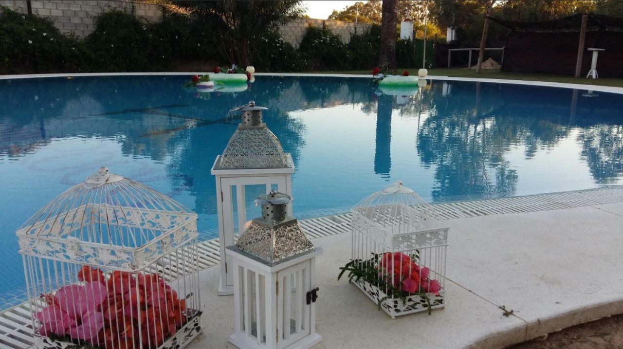Pequeno Rocio Hotel El Rocio Bagian luar foto